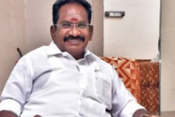 என்னுடைய தாய்மார்களாகிய உங்களை நாடி வந்திருக்கிறேன்: செல்லூர் ராஜூ உருக்கம்