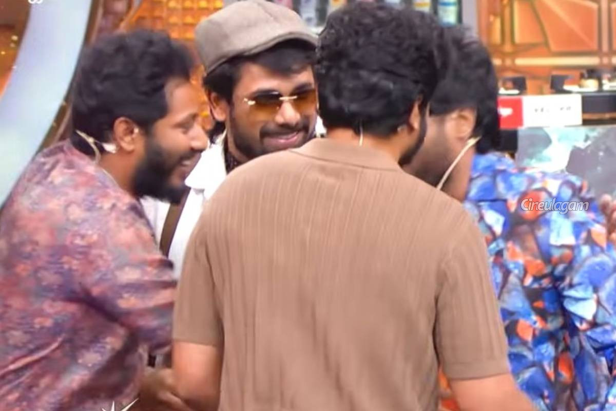 மீண்டும் குக் வித் கோமாளி செட்டிற்கு வந்த அந்த ஒரு பிரபலம்.... யார் பாருங்க, மாஸான புரொமோ இதோ | Cooku With Comali Season 7 Promo 1 மீண்டும் குக் வித் கோமாளி செட்டிற்கு வந்த அந்த ஒரு பிரபலம்.... யார் பாருங்க, மாஸான புரொமோ இதோ | Cooku With Comali Season 7 Promo 1