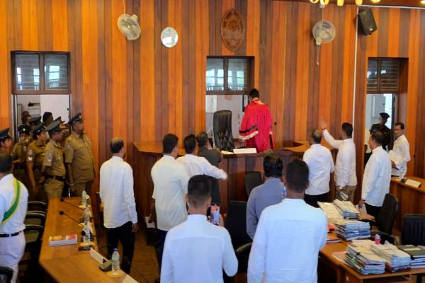 காலி மாநகர சபை அமர்வில் பதற்ற நிலை | Tension At Galle Municipal Council Meeting