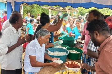 வவுனியாவில் பால் சோறு வழங்கி அநுரவின் வெற்றி கொண்டாட்டம்
