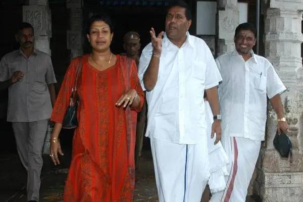 கோட்டாபய  ஐக்கிய அரபு ராச்சியத்தை தெரிவு செய்தது ஏன்...! சர்வதேச புலனாய்வு செய்தியாளர் கூட்டமைப்பு தகவல் | International Intelligence Information Gotabaya
