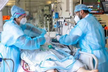 இன்னும் 3 வாரத்தில்.... சுவிஸில் கொரோனா ஐந்தாவது அலை