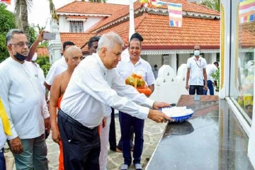 நாட்டை கட்டியெழுப்ப ஜனாதிபதிக்கு காலத்தை வழங்க வேண்டும்:பெல்பொல விபஸ்ஸி தேரர்