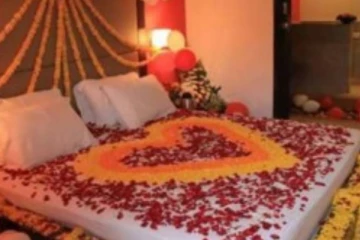 முதலிரவு அறையில் மணமகள் செய்த அதிர்ச்சி காரியம்... பரிதாபநிலையில் மணமகன்