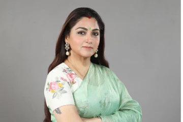 நடிகை குஷ்பூ திடீரென மருத்துவமனையில் அனுமதி - ரசிகர்கள் அதிர்ச்சி