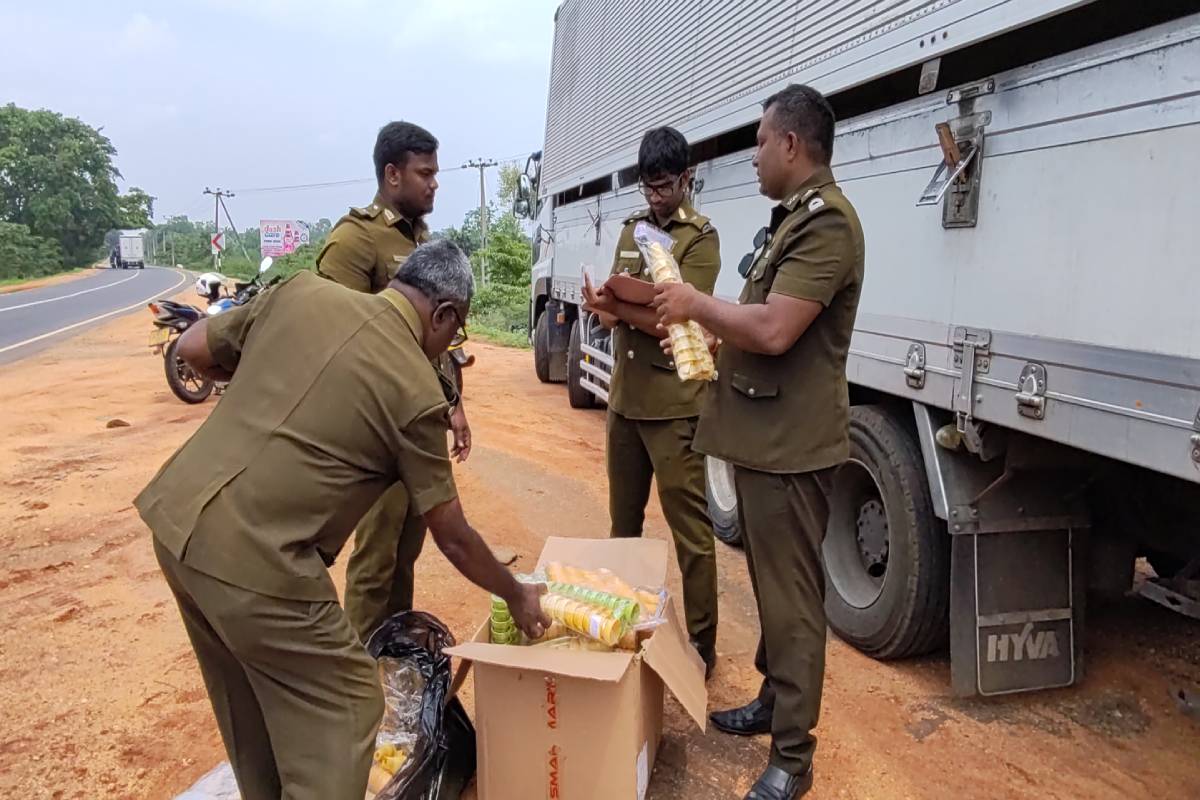 தமிழர் பகுதி பாடசாலைகளில் விற்கப்பட்ட ஐஸ்கிரீம் கோன்கள் குறித்து அதிர்ச்சி தகவல் | Shocking Information Ice Cream Cones Sold Schools தமிழர் பகுதி பாடசாலைகளில் விற்கப்பட்ட ஐஸ்கிரீம் கோன்கள் குறித்து அதிர்ச்சி தகவல் | Shocking Information Ice Cream Cones Sold Schools