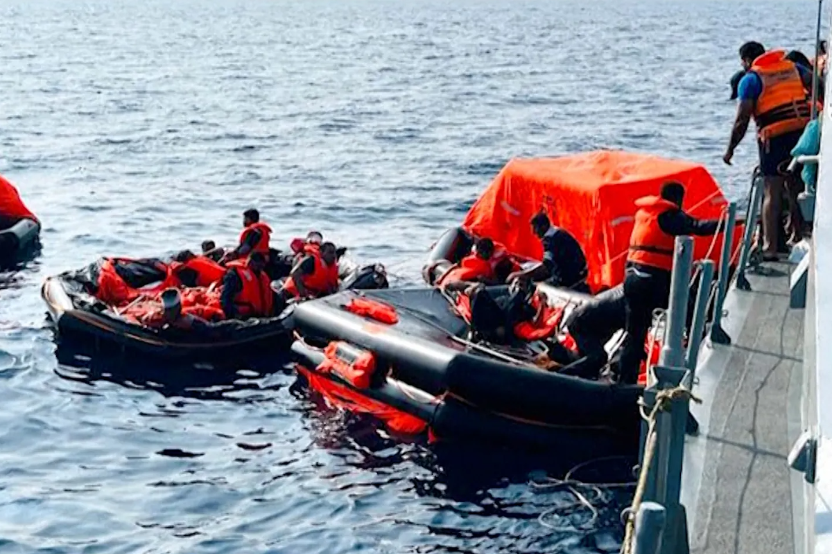 ஈரான் கப்பலில் மீட்கப்பட்டவர்களுக்கு இலவச விசா! பாதுகாப்பு அமைச்சர் வெளியிட்ட தகவல் | Free Visas For Those Rescued From Iran Ship