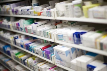 மருந்துப்பொருட்களின் விற்பனையில் வீழ்ச்சி