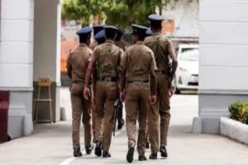 யாழில் வீடுடைத்து தங்க நகைகள் திருட்டு