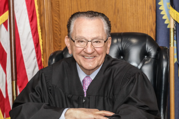 அமெரிக்க நீதிபதி ஃபிராங்க் காப்ரியோ காலமானார் | Us Judge Frank Caprio Passes Away