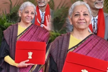 நிர்மலா சீதாராமன் அணிந்திருந்த காஞ்சிபுரம் பட்டுப்புடவை.., அதன் விலை எவ்வளவு?