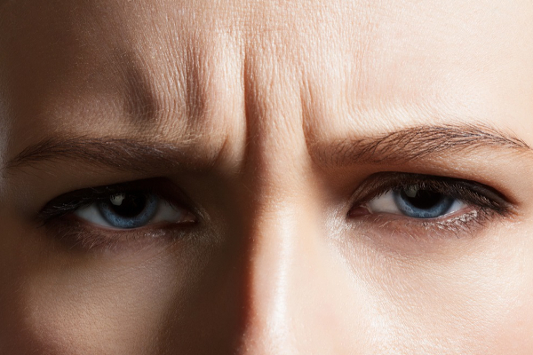 உங்க நெற்றியில் இந்த சனி கோடுகள் இருக்கா? நீண்ட ஆயுளோடு ராஜயோகத்துடன் வாழ்வார்களாம்! | What Does The Forehead Lines Says About U Future