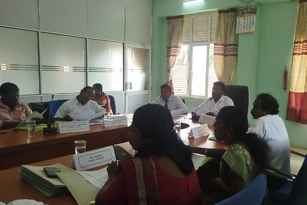 பருத்தித்துறையில் கனரக வாகனங்களுக்கு விதிக்கப்பட்ட கட்டுப்பாடு! எடுக்கப்பட்டுள்ள முடிவு | Monthly Session Of The Pedro Pradeshiya Sabha பருத்தித்துறையில் கனரக வாகனங்களுக்கு விதிக்கப்பட்ட கட்டுப்பாடு! எடுக்கப்பட்டுள்ள முடிவு | Monthly Session Of The Pedro Pradeshiya Sabha