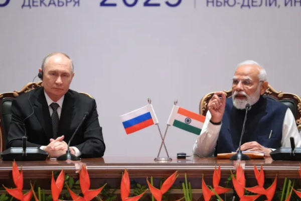 இந்தியாவில் அனைவரும் ஹிந்தி பேசுவதில்லை - இந்தியர்களை புகழ்ந்த புடின் | Putin Says 3 In 1 Only Speaks Hindi In India