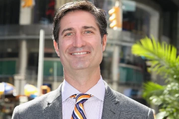 அலுவலகத்திற்கு 1,600 கி.மீ பயணம் - நிறுவனம் வழங்கிய அதிரடி சலுகை