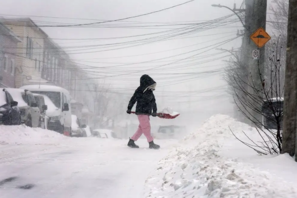 50 ஆண்டுகளுக்குப் பின் கடும் குளிரில் கனடா! | Canada Experiences Extreme Cold After 50 Years 50 ஆண்டுகளுக்குப் பின் கடும் குளிரில் கனடா! | Canada Experiences Extreme Cold After 50 Years