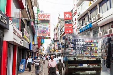 புறக்கோட்டை தொலைப்பேசி விற்பனை நிலையங்கள் மீது வழக்குப் பதிவு