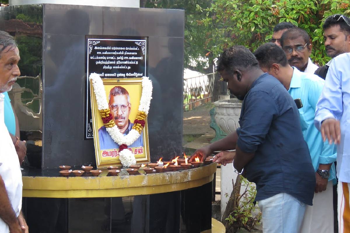 படுகொலை செய்யப்பட்ட ஊடகவியலாளர்களுக்கான நீதி குறித்து பிரதி அமைச்சரின் அறிவிப்பு | Insurance Scheme For Journalists Media Minister படுகொலை செய்யப்பட்ட ஊடகவியலாளர்களுக்கான நீதி குறித்து பிரதி அமைச்சரின் அறிவிப்பு | Insurance Scheme For Journalists Media Minister