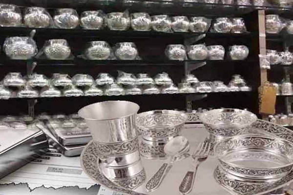 தங்கம் விலையில் அதிரடி மாற்றம்! முதலீடு செய்வதற்கு சரியான நேரமா? நிபுணர்களின் கருத்து | Today Gold Rate In Tamil