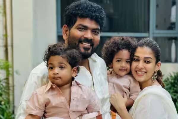 நயன்தாராவுக்கு ரூ. 10 கோடி ரோல்ஸ் ராய்ஸ் காரை பரிசளித்த விக்னேஷ் சிவன்! | Vignesh Shivan Gifts Rolls Royce Car To Nayanthara நயன்தாராவுக்கு ரூ. 10 கோடி ரோல்ஸ் ராய்ஸ் காரை பரிசளித்த விக்னேஷ் சிவன்! | Vignesh Shivan Gifts Rolls Royce Car To Nayanthara