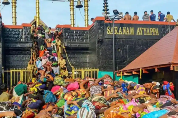 போஸ்டருடன் வருபவர்களுக்கு சபரிமலையில் அனுமதியில்லை - கேரள உயர்நீதிமன்றம் அதிரடி | People With Posters Are Not Allowed In Sabarimala