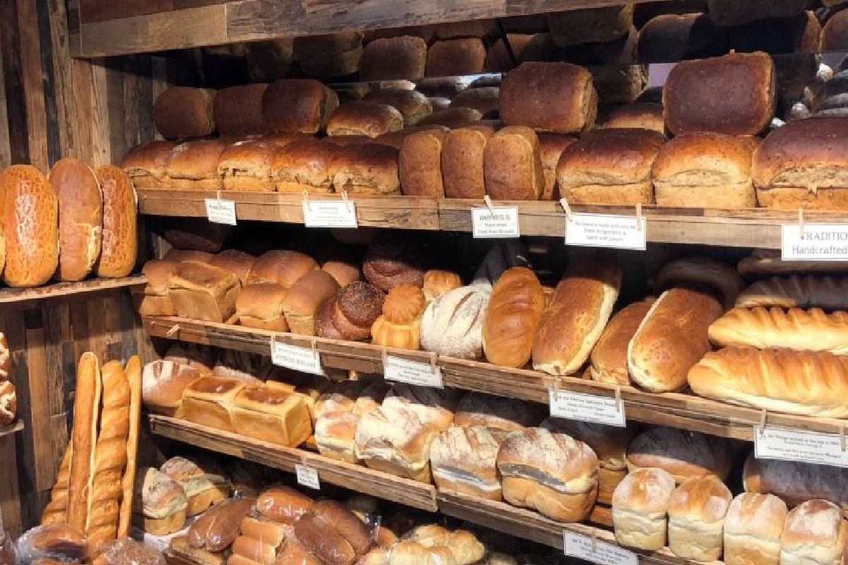 யாழில். சுகாதார சீர்கேட்டுடன் வெதுப்பக உற்பத்தி பொருட்களை விற்க சென்றவர்களுக்கு பிறப்பிக்கப்பட்ட உத்தரவு | Order Issued Against Jaffna People