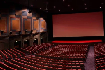 உலகிலேயே தியேட்டர்களே இல்லாத ஒரே நாடு இதுதான் - எது தெரியுமா?