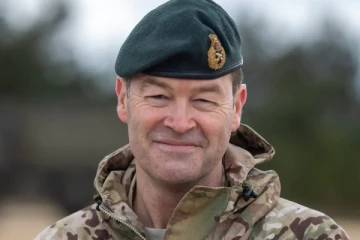 போருக்கு தயாராகுங்கள்; இங்கிலாந்து  இராணுவ அதிகாரியின் உத்தரவால் பரபரப்பு