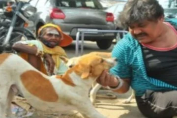 தெருநாயிடம் பேச்சுவார்த்தை நடத்திய மன்சூர் அலிகான்