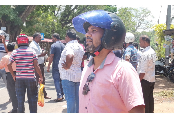 மாணவர்களை இலக்குவைத்து குண்டுத் தாக்குதல்! தமிழர் பகுதியில் பரபரப்பு (படம்) | Bomb Attack Targeting Students In Vavuniya