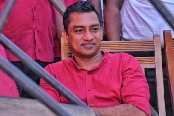 நாமலின் அதிகாரபூர்வமற்ற ஜனாதிபதி! மொட்டு தரப்பில் வெடித்த சர்ச்சை | Slpp Warning To Janaka Tissa Kuttiarachchi