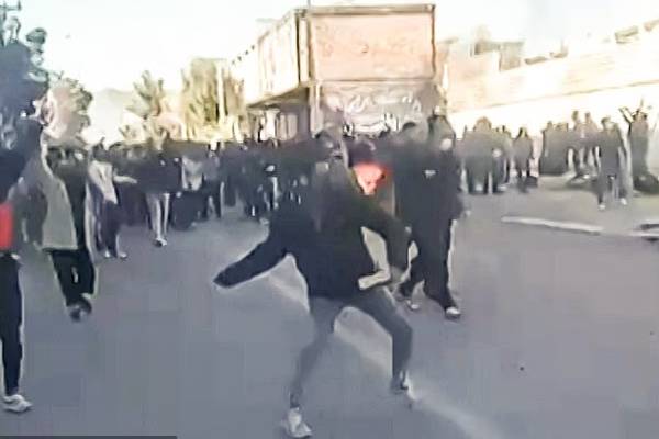 எந்த நேரத்திலும் தாக்குதலுக்கு தயாராக... ஈரானுக்கு கடும் எச்சரிக்கை விடுத்த ட்ரம்ப் | Trump Warns Iran The Us Is