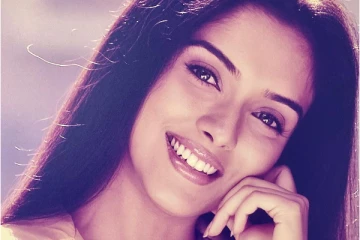 நடிகை அசினின் இப்போ என்ன தொழில் செய்கின்றார் ? சொத்து மதிப்பு மட்டும் இத்தனை கோடியா?