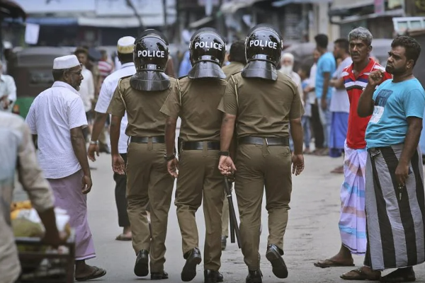யாழில் சட்டவிரோத மணல் கடத்தல்: சாரதி கைது | Continued Illegal Activities In Clinchee