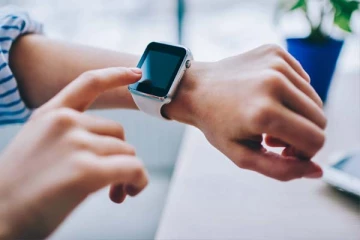 இதய நோயாளிகளுக்கு பயனுள்ள ஸ்மார்ட் வாட்ச்... டாப் 5 பட்டியல் இதோ