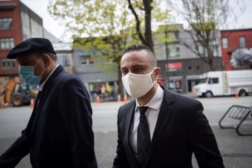 நீங்கள் செய்தது தெருவில் போதைப்பொருள் விற்கும் குற்றத்துக்கு இணையானது: நீதிபதியால் கண்டனத்துக்குள்ளான நபர்