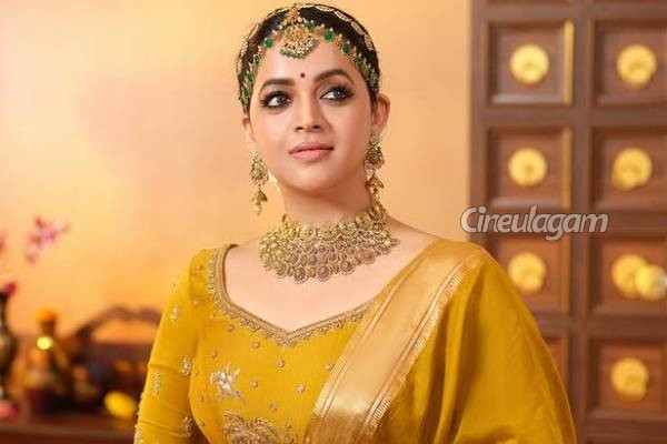 நான் நவீனை திருமணம் செய்த காரணமே இதுதான்... ஓபனாக கூறிய நடிகை பாவனா | Actress Bhavana About Marriage With Naveen நான் நவீனை திருமணம் செய்த காரணமே இதுதான்... ஓபனாக கூறிய நடிகை பாவனா | Actress Bhavana About Marriage With Naveen