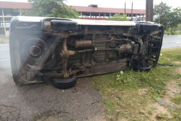 மட்டக்களப்பு - கிரான்குளம் பிரதான வீதியில் விபத்து: ஐவர் படுகாயம்(Video)