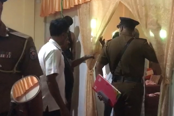 தமிழர் பகுதியில் பெரும் சோகம்; பிள்ளைகளுடன் சடலமாக மீட்கப்பட்டபெற்றோர்! | Family In Vavuniya Recovers A Dead Body
