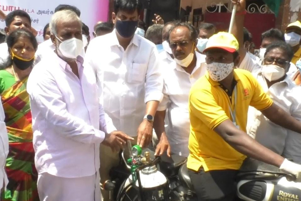 இலவச இருசக்கர ஆக்சிசன் சேவையை அமைச்சர் சேகர்பாபு துவக்கி வைத்தார் | Minister Sekarbabu Two Wheeler Oxygen Service