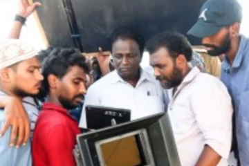 ப்ளு சட்டை மாறன் இயக்கிய ’ஆன்டி இந்தியன்’ படத்திற்கு சென்சார் போர்ட் அனுமதி மறுப்பு