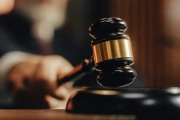 19 வயது காதலியைக் கொலை செய்த 18 வயது காதலன்; நீதிமன்றம் விடுத்த உத்தரவு