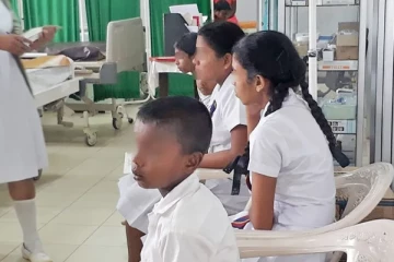 பிரபல பாடசாலை மாணவர்கள் 54 ​ பேர் வைத்திய சாலையில் அனுமதி!