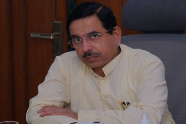 காங்கிரஸ் கரண்ட் தராததால் மக்கள் தொகை பெருக்கம் - பாஜக அமைச்சர் | Population Increased Due Non Supply Electricity காங்கிரஸ் கரண்ட் தராததால் மக்கள் தொகை பெருக்கம் - பாஜக அமைச்சர் | Population Increased Due Non Supply Electricity