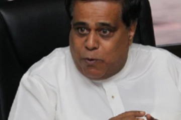 நினைத்தாற் போல் ஆட முடியாது: அமைச்சர் எச்சரிக்கை!
