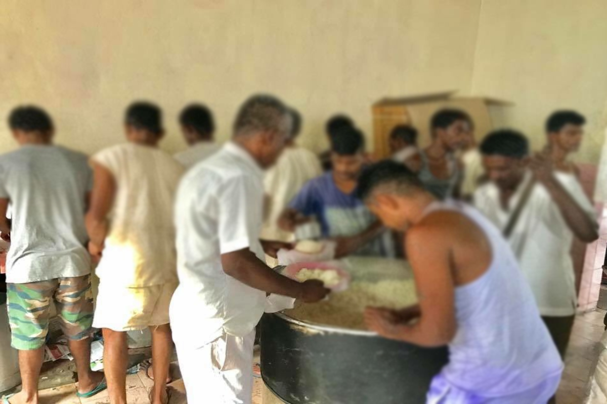 300பேருக்கு பதில் 2000 பேர் அடைப்பு : காலி சிறைச்சாலையின் அவலம் | Galle Prison Can Hold 300 But 2050 Are Being Held