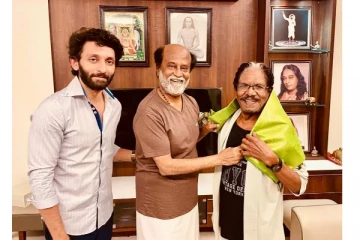 'ராக்கி' படத்தில் வில்லனாக தூள் கிளப்பிய பாரதிராஜாவை நேரில் அழைத்து பாராட்டினார் ரஜினிகாந்த்