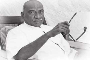 தமிழகத்தை கல்வியால் உயர்த்திய பெருந்தலைவர்...கர்மவீரர் காமராஜர் பிறந்தநாள்!