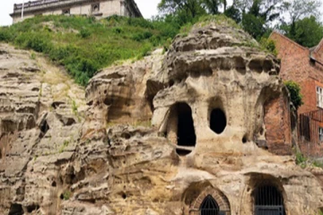 மர்மங்களுடன் புதைந்துபோன இலங்கை அதிசயம்....குகைகள் நகரம் பற்றி தெரியுமா? குவிந்து கிடக்கும் பாம்புகள்