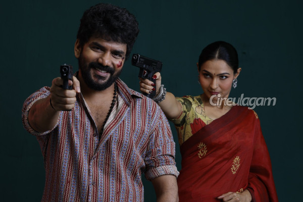 5 நாட்களில் உலகளவில் மாஸ்க் படம் செய்துள்ள வசூல்... எவ்வளவு தெரியுமா | Mask Movie 5 Days Box Office